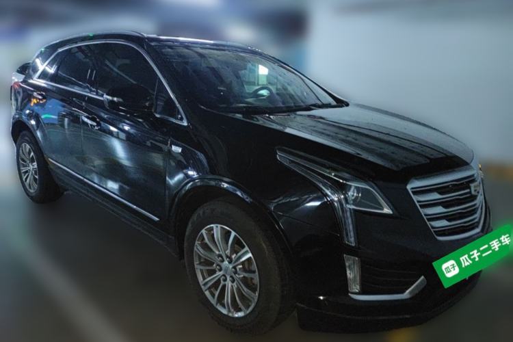 Used Cadillac XT5 2016 25T Luxury Model Front Right 45 Deg