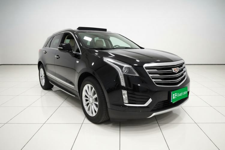 Used Cadillac XT5 2016 25T Luxury Model Front Right 45 Deg