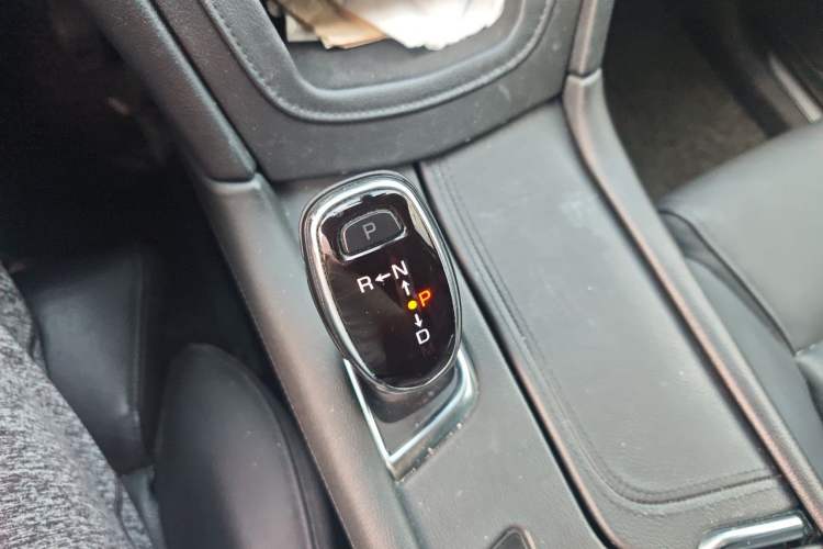 Used Cadillac XT5 2016 28T Four-Wheel Drive Luxury Model Gear Lever