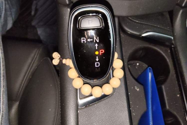 Used Cadillac XT5 2016 25T Luxury Model Gear Lever