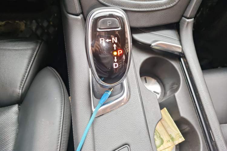 Used Cadillac XT5 2016 28T Four-Wheel Drive Luxury Model Gear Lever