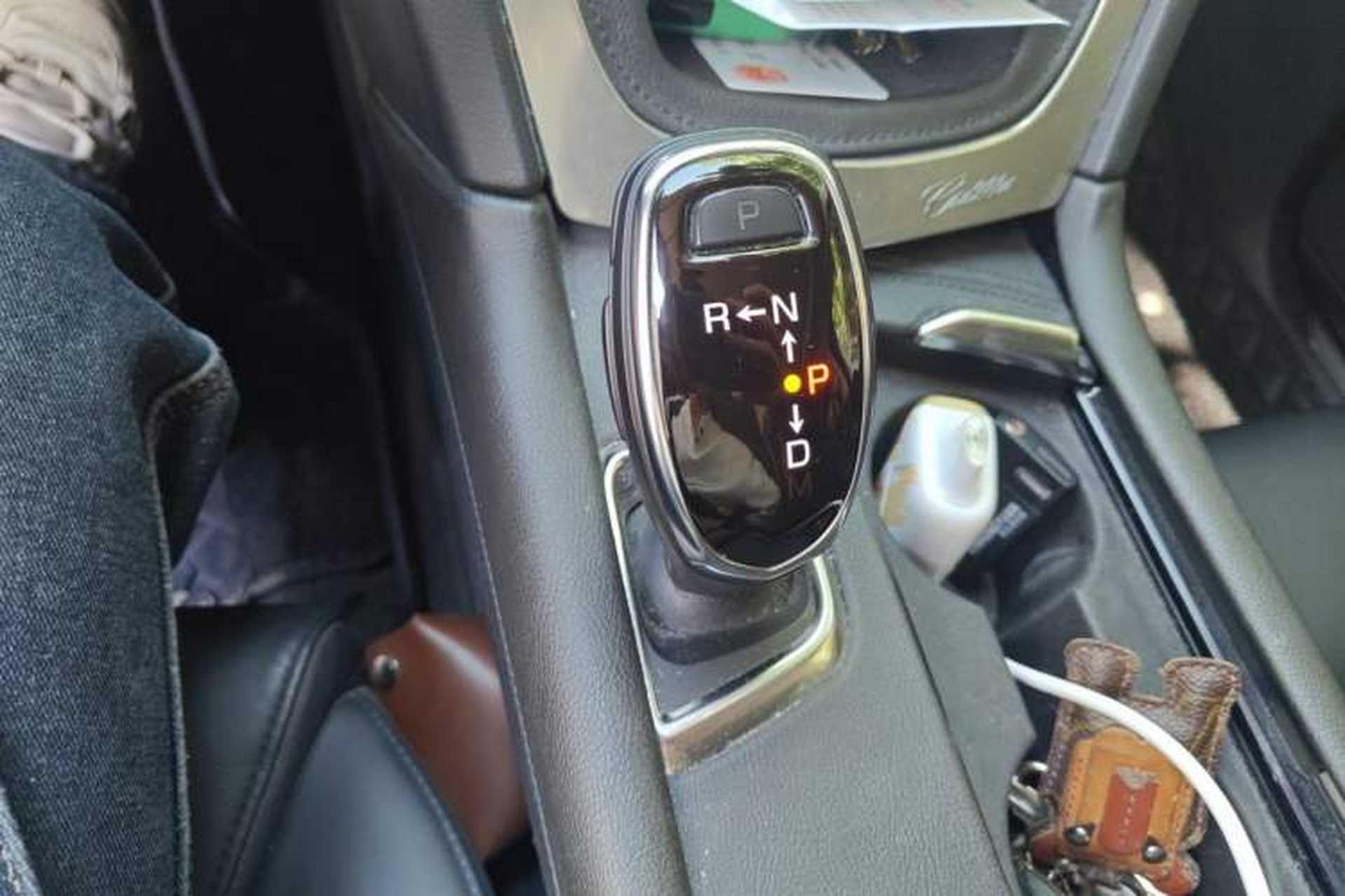 Used Cadillac XT5 2016 25T Luxury Model Gear Lever