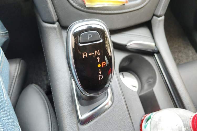 Used Cadillac XT5 2016 28T Four-Wheel Drive Luxury Model Gear Lever