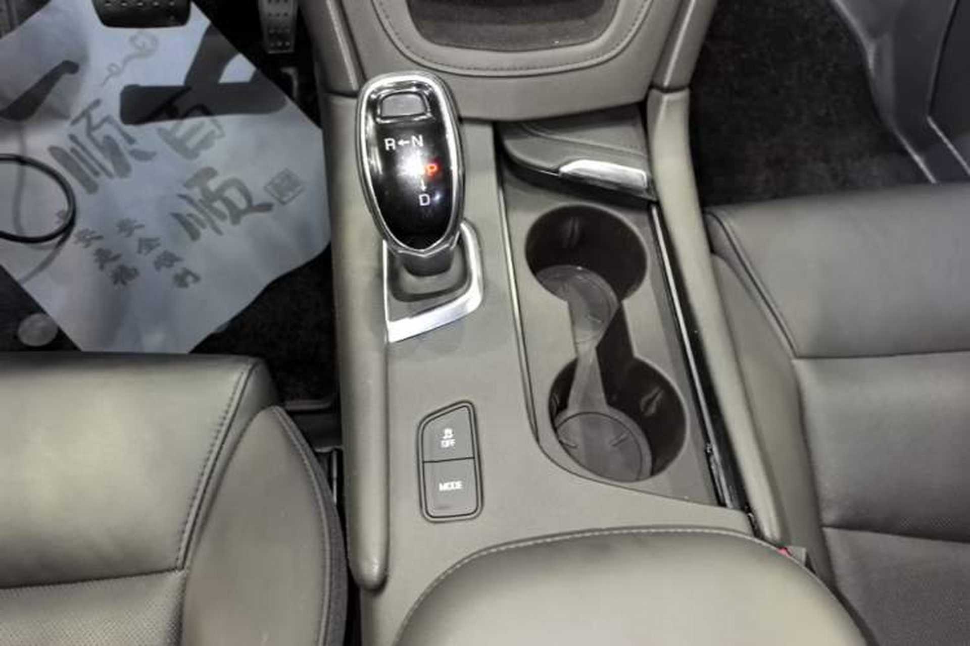 Used Cadillac XT5 2016 25T Luxury Model Gear Lever