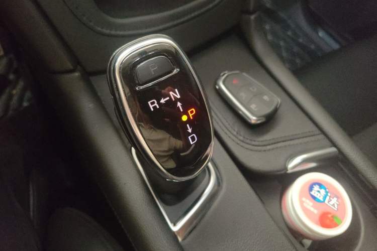 Used Cadillac XT5 2016 28T Four-Wheel Drive Luxury Model Gear Lever