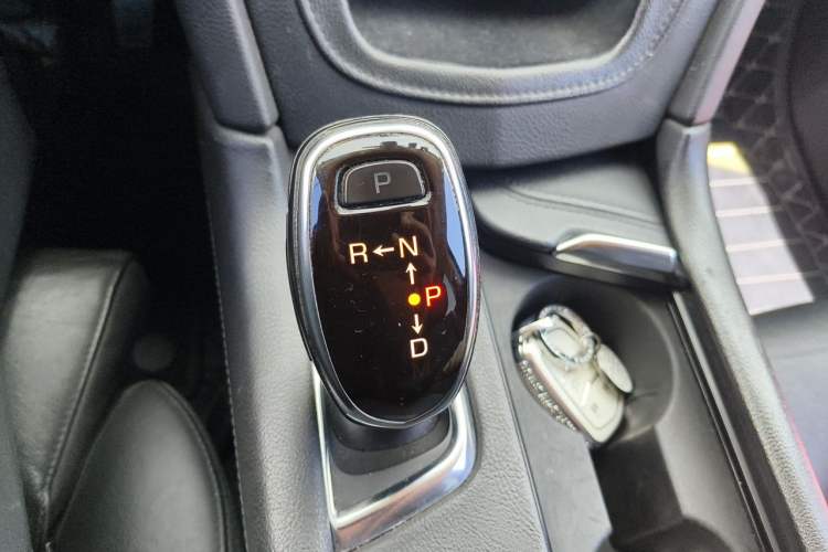 Used Cadillac XT5 2016 28T Four-Wheel Drive Luxury Model Gear Lever