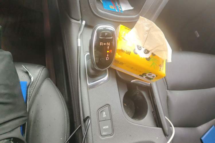 Used Cadillac XT5 2016 25T Luxury Model Gear Lever