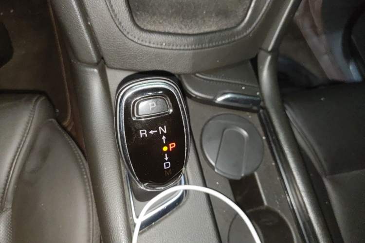 Used Cadillac XT5 2016 25T Luxury Model Gear Lever