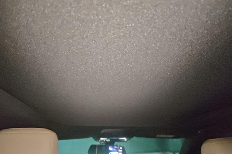 Used Cadillac XT5 2016 28T Four-Wheel Drive Tech Version Headliner