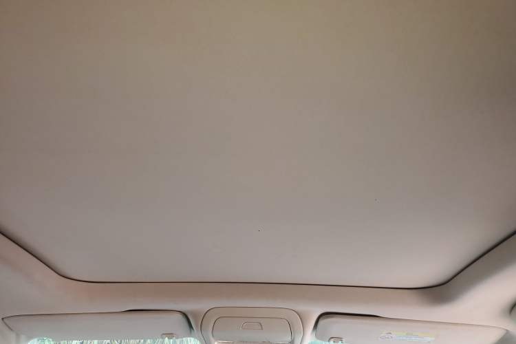 Used Cadillac XT5 2016 28T Four-Wheel Drive Luxury Model Headliner
