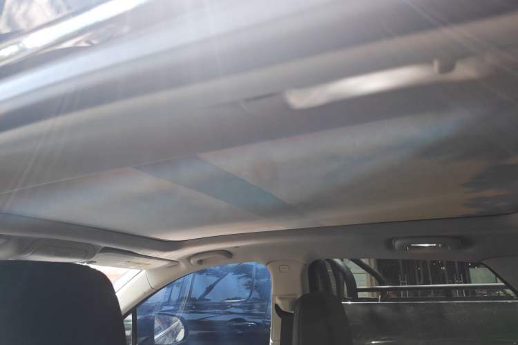 Used Cadillac XT5 2016 28T Four-Wheel Drive Luxury Model Headliner
