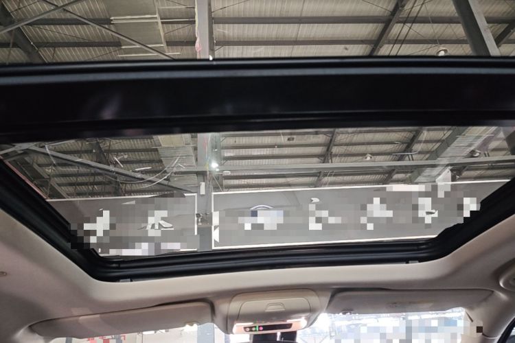 Used Cadillac XT5 2016 25T Luxury Model Headliner