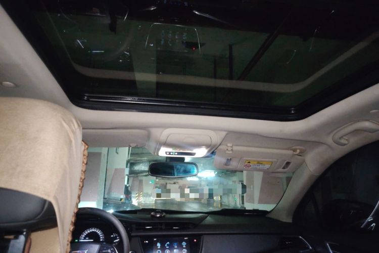 Used Cadillac XT5 2016 25T Luxury Model Headliner