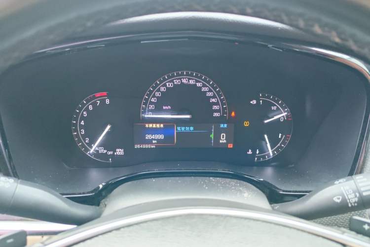 Used Cadillac XT5 2016 25T Tech Edition Instrument Cluster