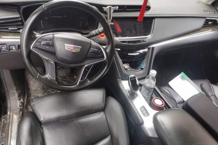 Used Cadillac XT5 2016 28T Four-Wheel Drive Luxury Model Interior 2