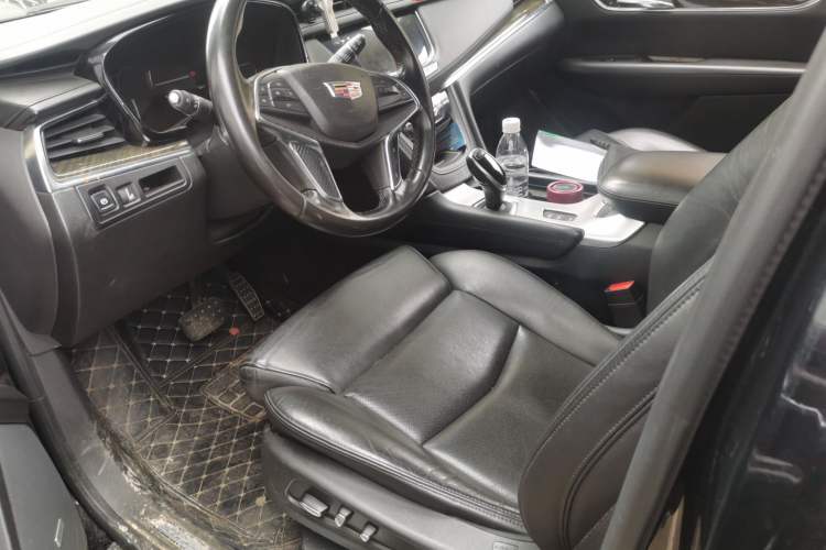 Used Cadillac XT5 2016 28T Four-Wheel Drive Luxury Model Interior 3