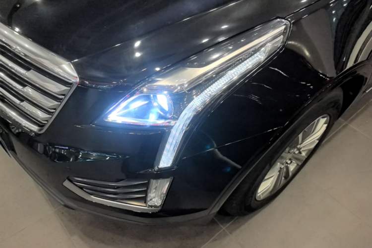 Used Cadillac XT5 2016 25T Luxury Model Left Front Headlight