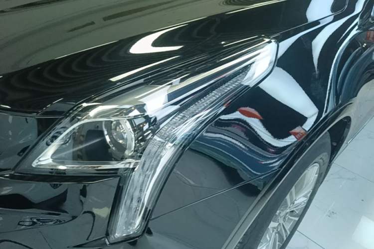 Used Cadillac XT5 2016 25T Luxury Model Left Front Headlight