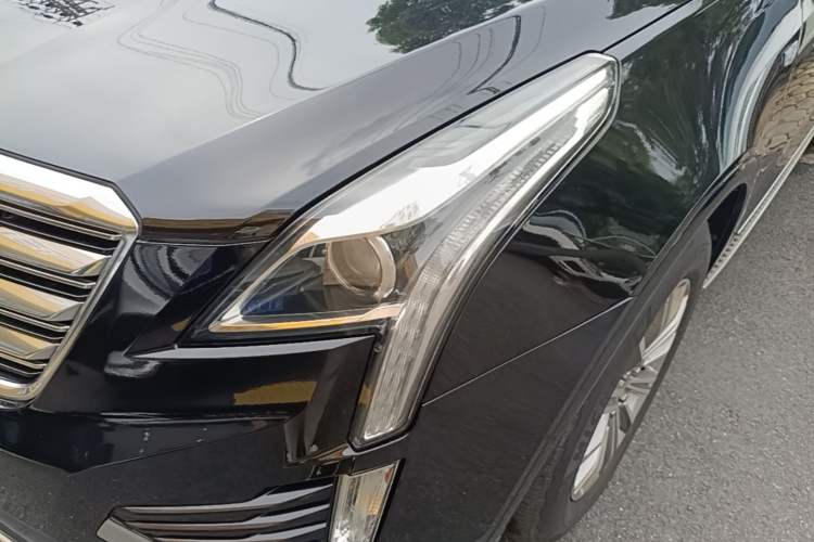 Used Cadillac XT5 2016 25T Luxury Model Left Front Headlight