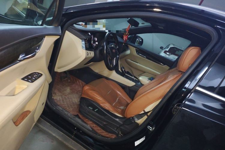 Used Cadillac XT5 2016 25T Tech Edition Left Front Seat