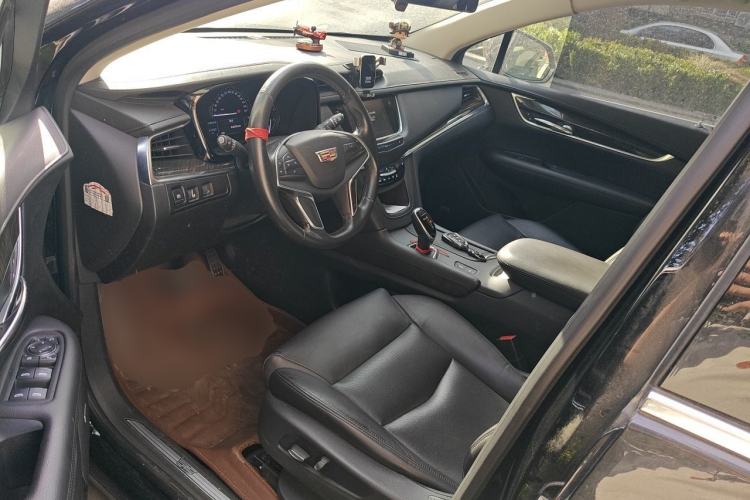 Used Cadillac XT5 2016 25T Luxury Model Left Front Seat
