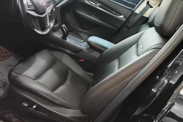 Used Cadillac XT5 2016 25T Luxury Model Left Front Seat
