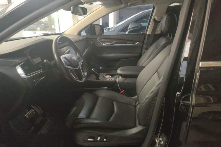 Used Cadillac XT5 2016 28T Four-Wheel Drive Luxury Model Left Front Seat