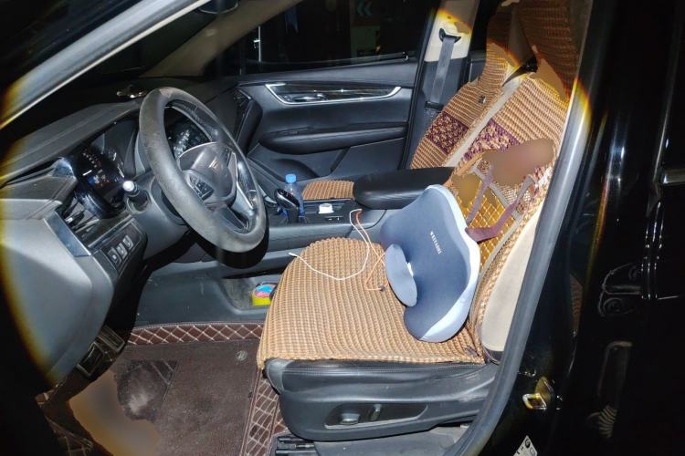 Used Cadillac XT5 2016 25T Luxury Model Left Front Seat