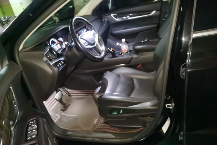 Used Cadillac XT5 2016 25T Luxury Model Left Front Seat