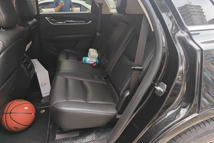 Used Cadillac XT5 2016 25T Luxury Model Left Rear Seat