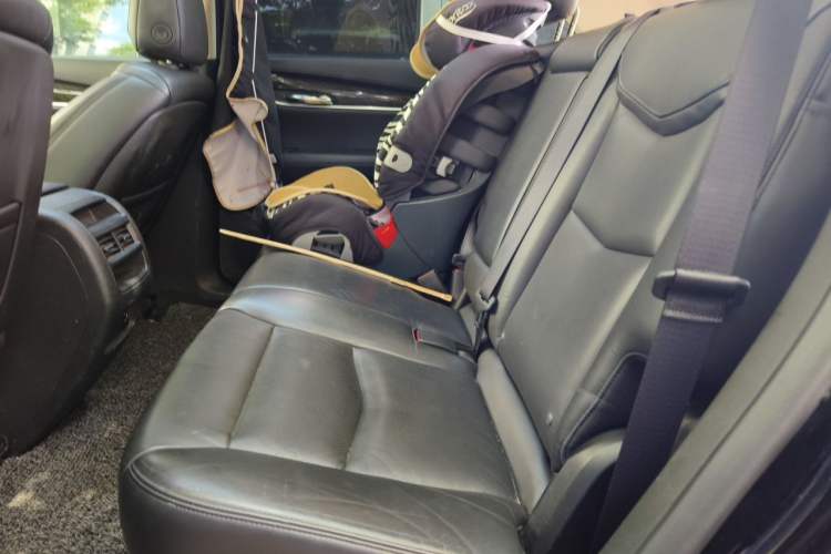 Used Cadillac XT5 2016 25T Luxury Model Left Rear Seat