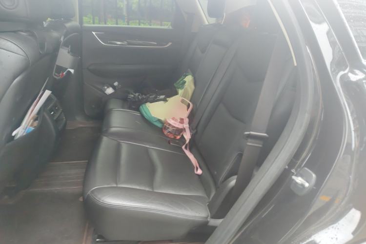 Used Cadillac XT5 2016 25T Luxury Model Left Rear Seat