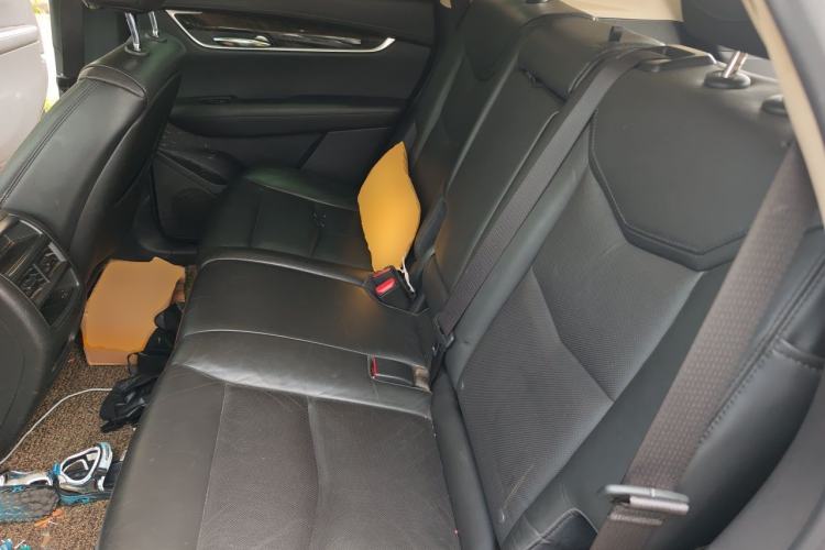 Used Cadillac XT5 2016 25T Luxury Model Left Rear Seat