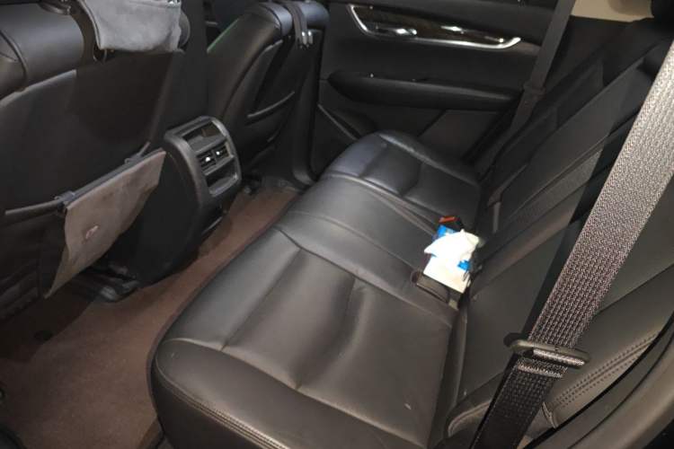 Used Cadillac XT5 2016 25T Luxury Model Left Rear Seat