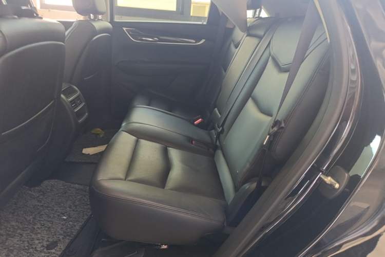 Used Cadillac XT5 2016 25T Luxury Model Left Rear Seat