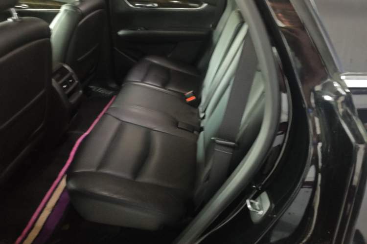 Used Cadillac XT5 2016 25T Luxury Model Left Rear Seat