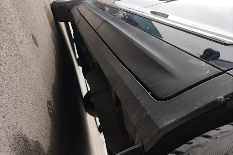 Used Cadillac XT5 2016 25T Luxury Model Left Side Sill