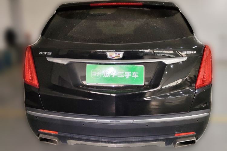Used Cadillac XT5 2016 25T Luxury Model Rear