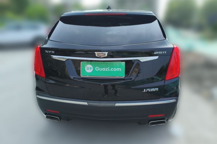 Used Cadillac XT5 2016 25T Luxury Model Rear