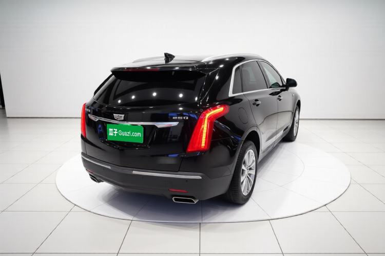 Used Cadillac XT5 2016 25T Luxury Model Rear