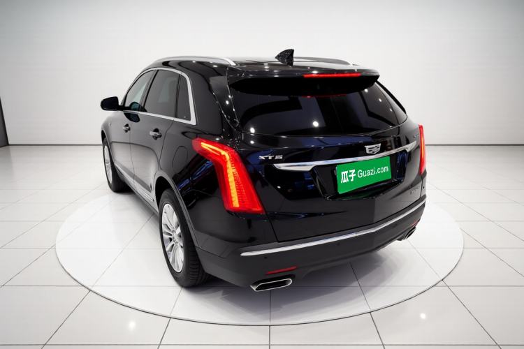 Used Cadillac XT5 2016 25T Luxury Model Rear Left 45 Deg