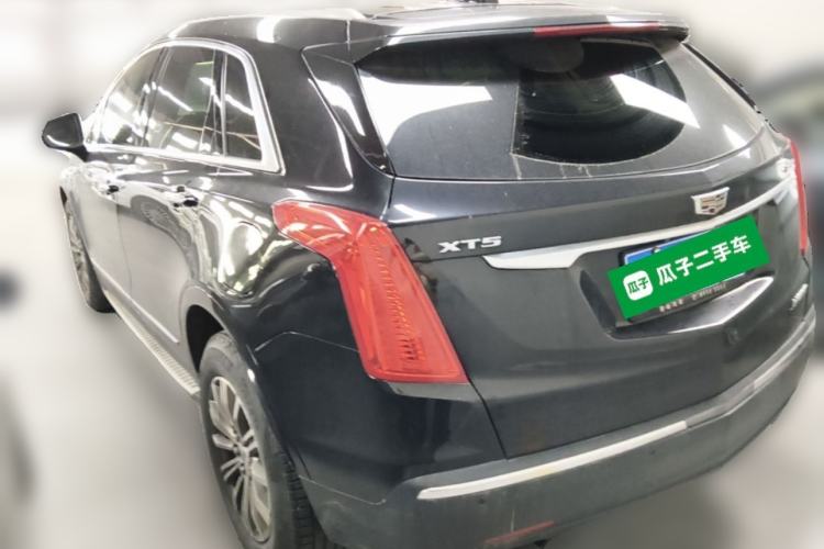 Used Cadillac XT5 2016 25T Luxury Model Rear Left 45 Deg