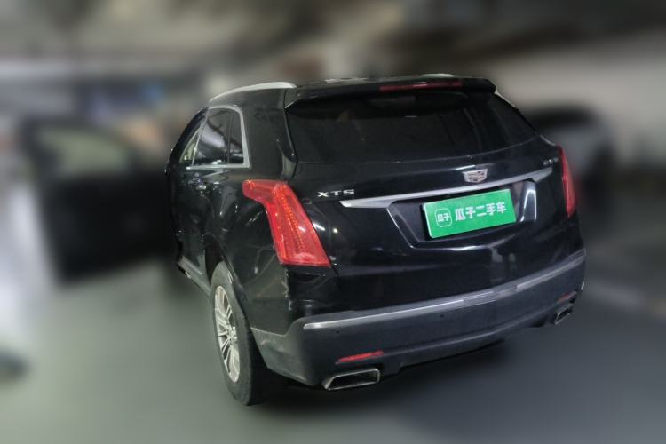 Used Cadillac XT5 2016 25T Luxury Model Rear Left 45 Deg