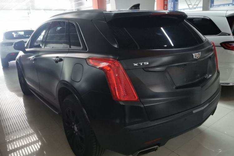 Used Cadillac XT5 2016 25T Luxury Model Rear Left 45 Deg