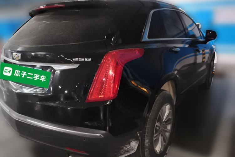 Used Cadillac XT5 2016 25T Luxury Model Rear Right 45 Deg