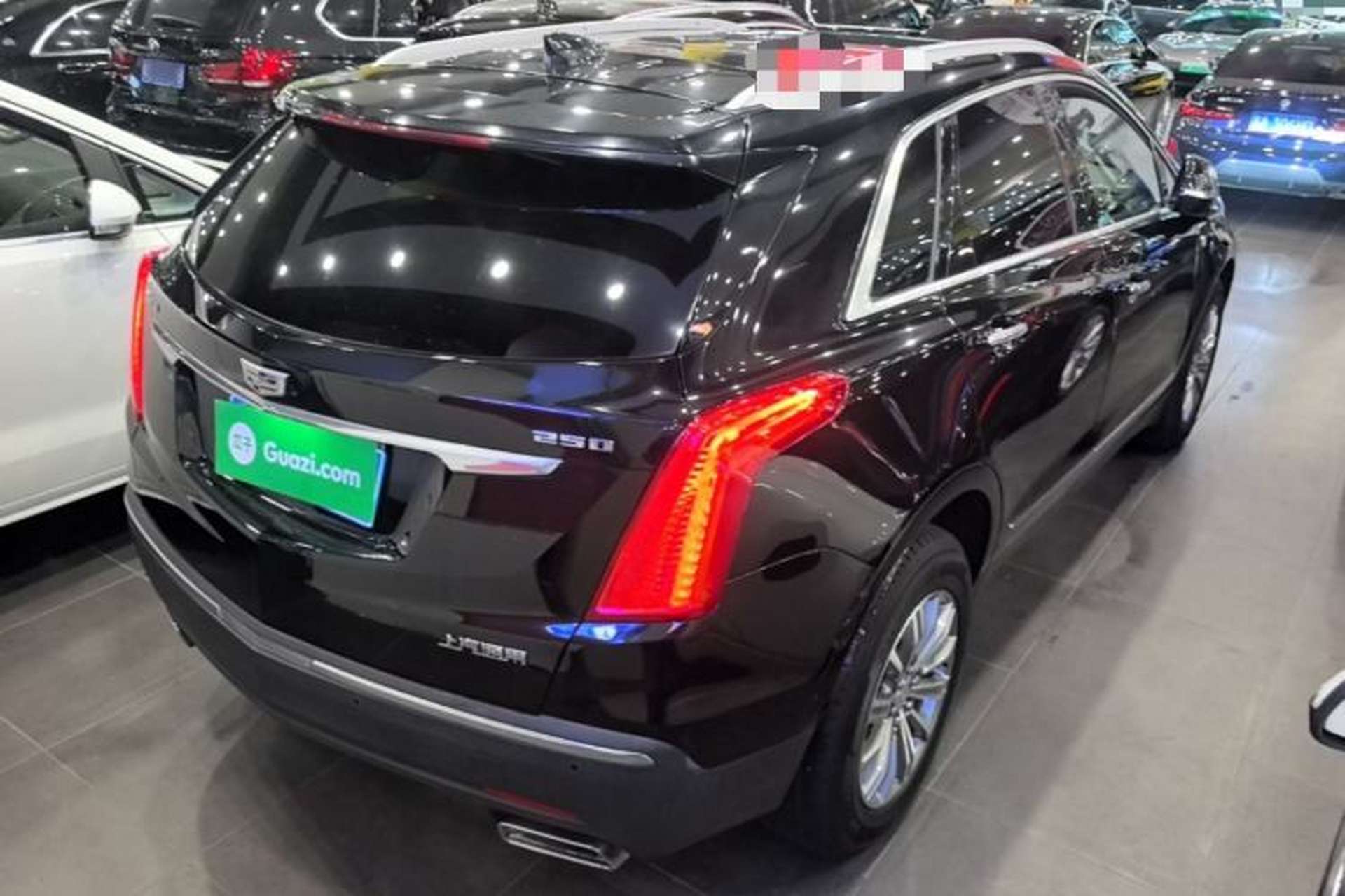 Used Cadillac XT5 2016 25T Luxury Model Rear Right 45 Deg