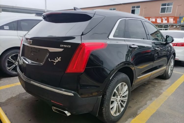 Used Cadillac XT5 2016 25T Luxury Model Rear Right 45 Deg