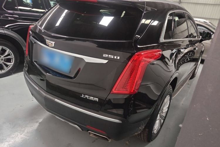 Used Cadillac XT5 2016 25T Tech Edition Rear Right 45 Deg