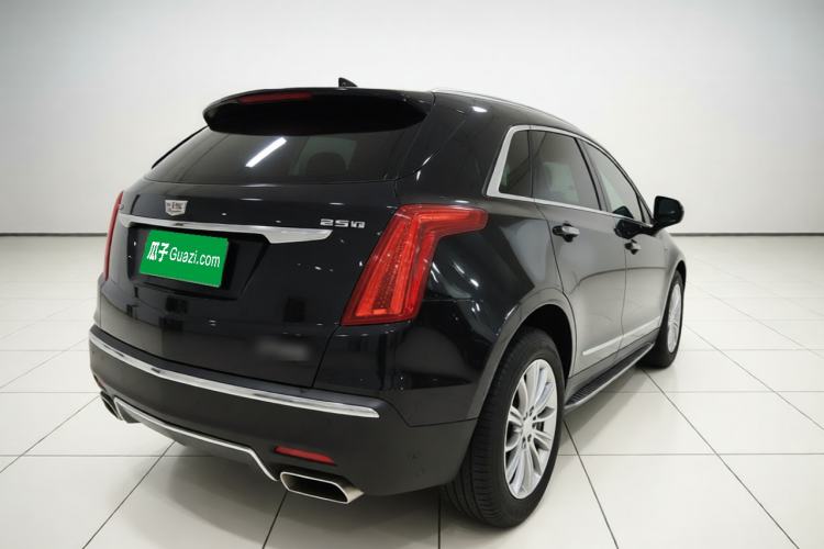 Used Cadillac XT5 2016 25T Luxury Model Rear Right 45 Deg