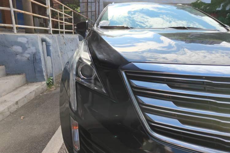 Used Cadillac XT5 2016 25T Tech Edition Right Front Headlight